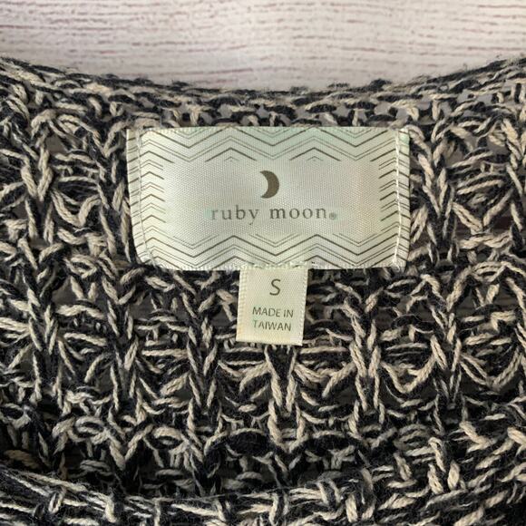 Ruby Moon Black and Cream Knit Weave Sweater Pullover Long Sleeve Size Small - Picture 9 of 12